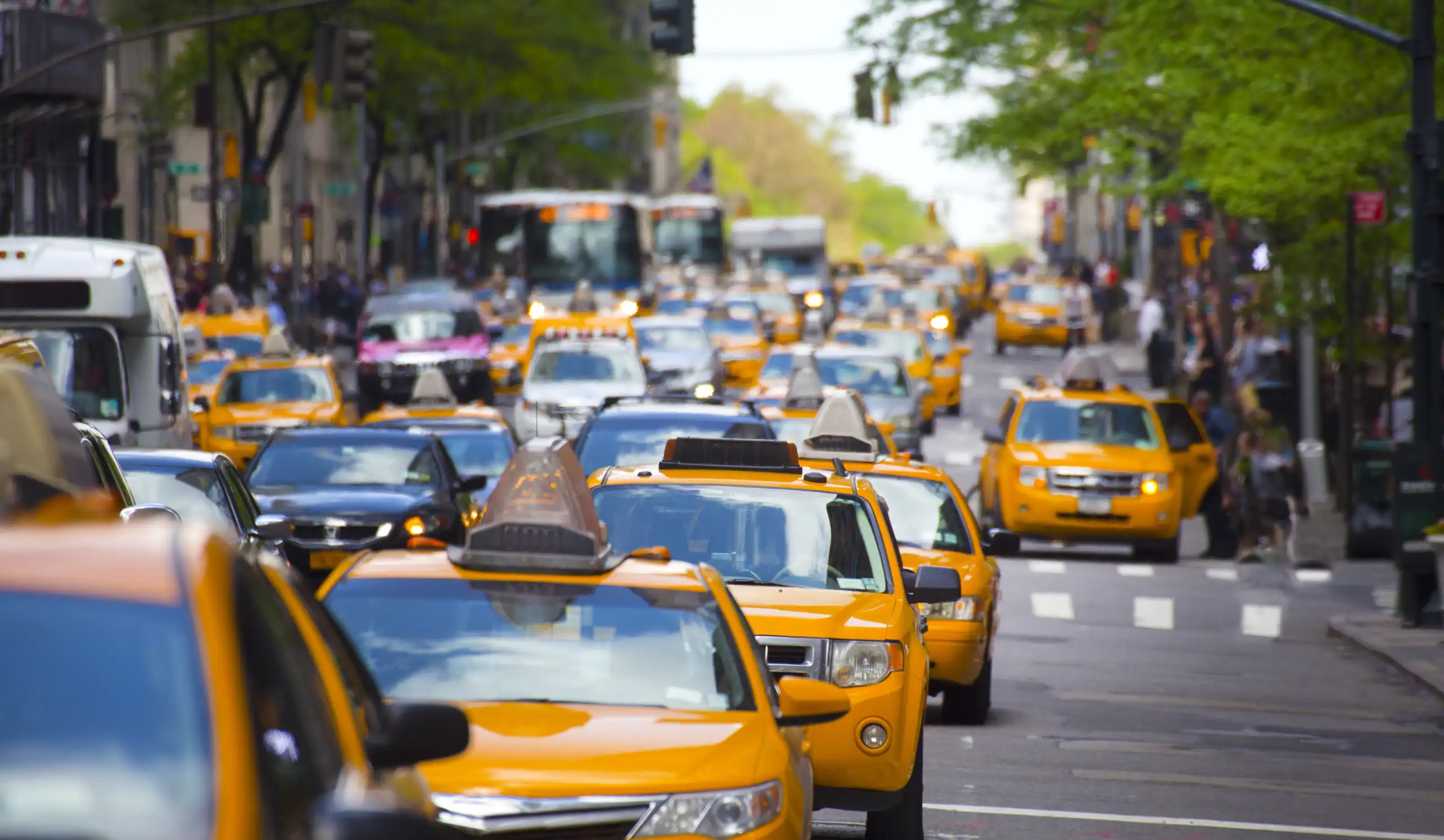 iStock-2258216180 Taxis in traffic Taxi_Insurance_California